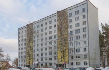Skolas iela 25, Jūrmala